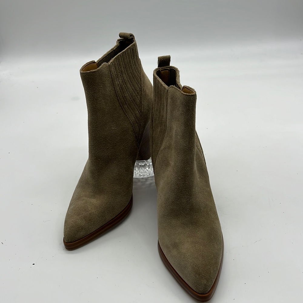 Marc Fisher LTD Tan Suede Ankle Boots size 6.5
